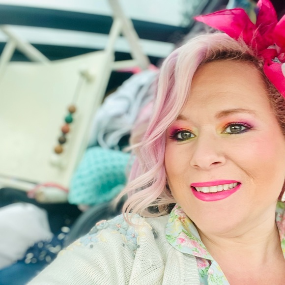 Meet your Posher, Georgina - Picture 2 of 5